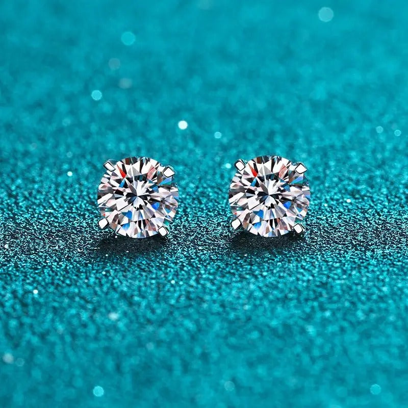 Unisex Moissanite Stud Earrings